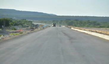 Deligne Ascención destaca avances de la carretera Cabo Rojo-La Cueva, en la provincia Pedernales