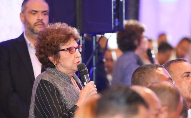 Abinader presenta indicadores sobre buen estado economía