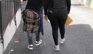 Dos mujeres fueron arrestadas en el AILA con bolsitas de cocaína en sus estómagos