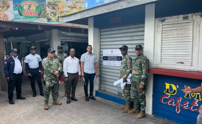 Clausura comercios Boca Chica