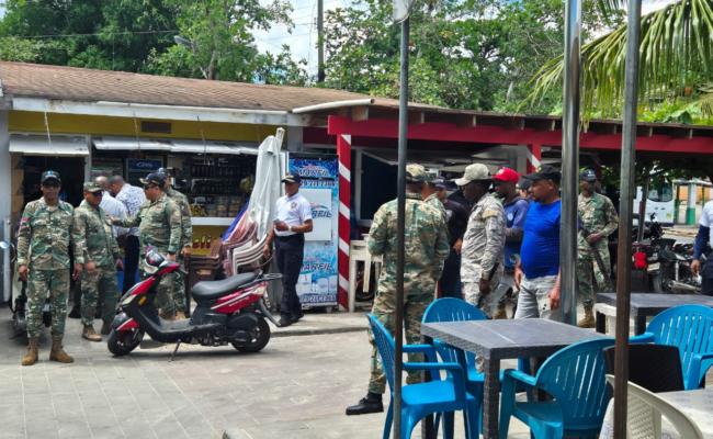 Clausura comercios Boca Chica