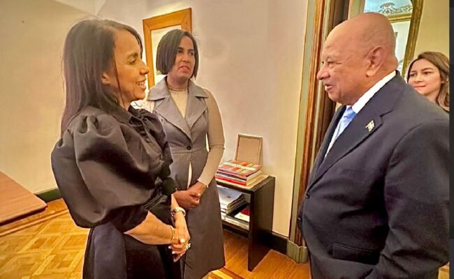 &quot;Mujer Favorecida libro&quot;