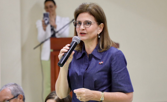 Encuentro productores mango Peravia