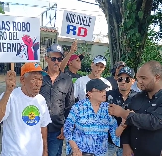 Protesta Bonao apagones facturas