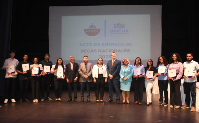 Becas educación superior STEM