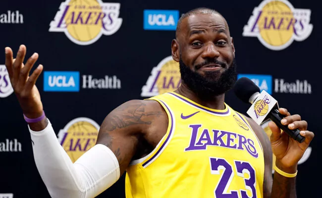 LeBron James se convirtió en el jugador mas veterano en realizar un triple  doble en el baloncesto de la NBA - 7dias.com.do