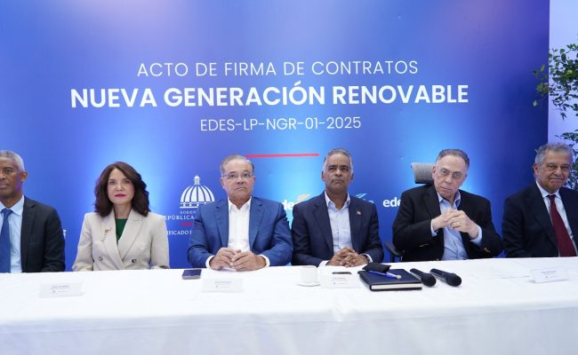 Firma de contratos Nueva Generación Renovable 2025