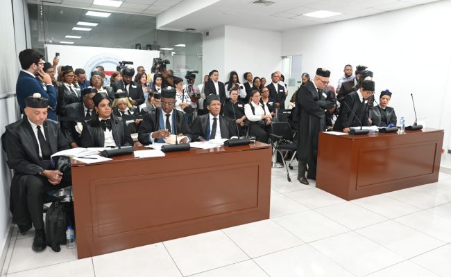 Audiencia en el Tribunal Constitucional dominicano